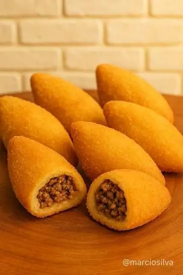 Risole de Carne — Recheio temperado na medida